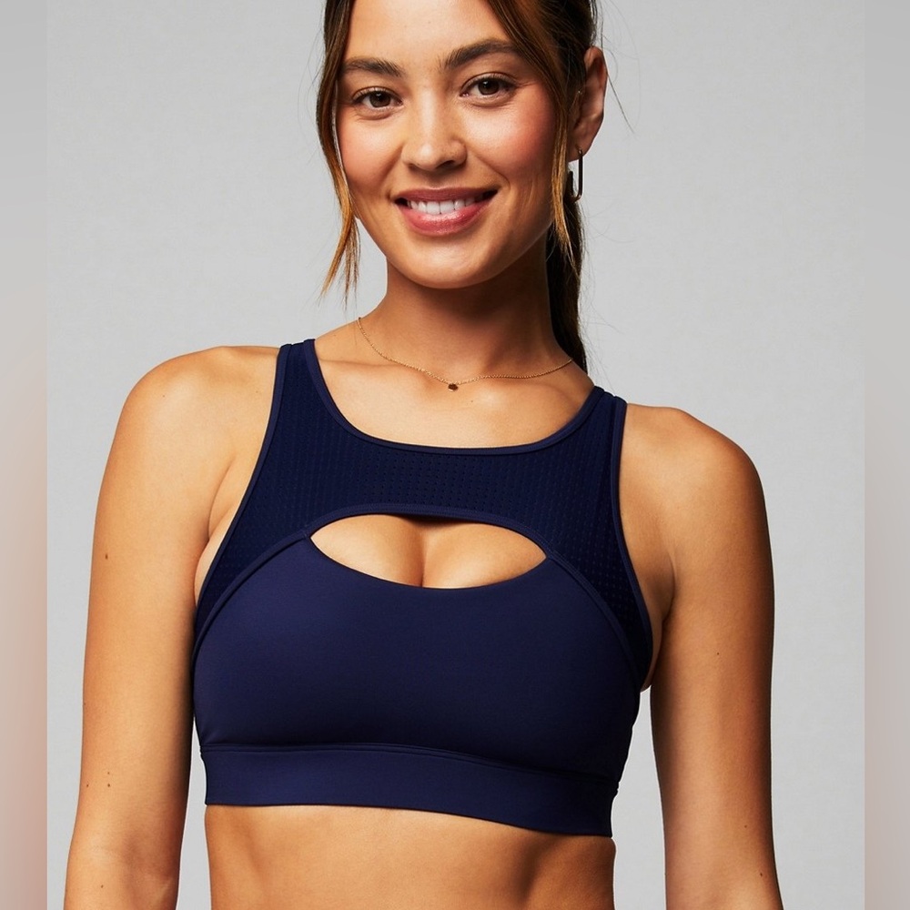 Fabletics Mesh Breathable Medium Impact Sports Bra Deep Navy Blue Size Medium - Picture 1 of 4